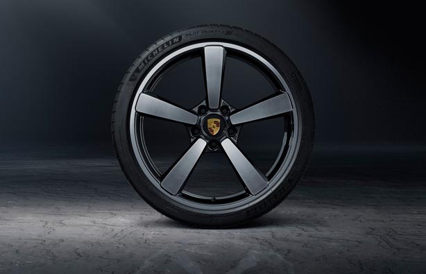 20/21" Exclusive Summer Wheel Package - Black : Suncoast Porsche Parts