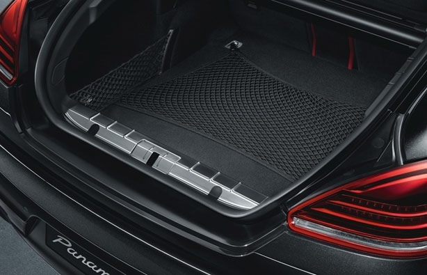 panamera luggage